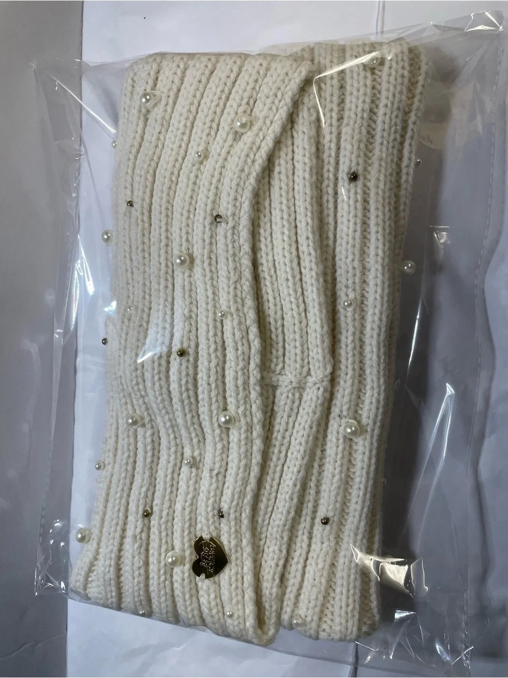 Betsey Johnson Cream Knit Infinity Scarf Pearl Accent Women’s One Size